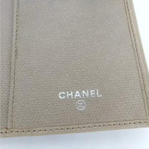 CHANEL CC Coco & Cream Colored Long Leather Button Wallet - Picture 5 of 14
